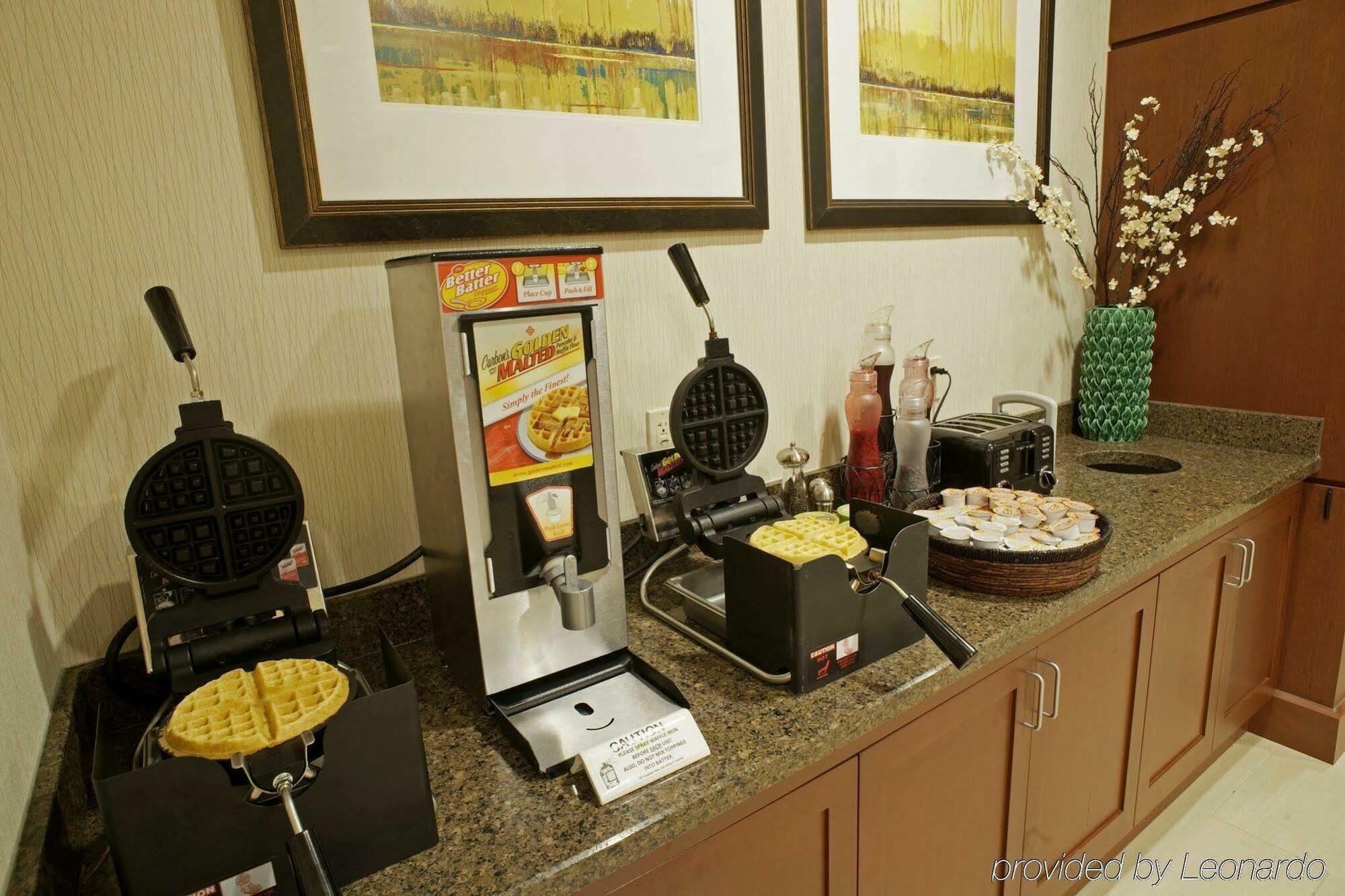 Staybridge Suites Chantilly Dulles Airport, An Ihg Hotel Restaurant photo